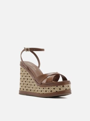 Sandália Marrom Couro Palha Sextavada Plataforma