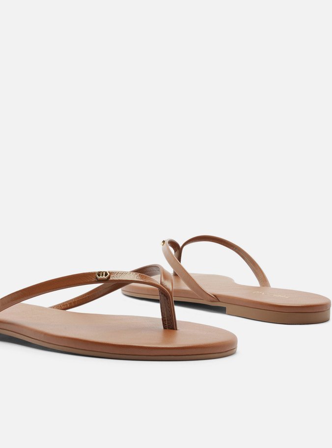 Rasteira Marrom Flip Flop Detalhe Metal - Imagem 2