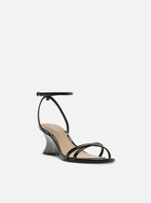 Sandália Preta Verniz Anabela Curvo Tiras