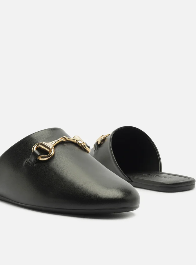 Mule Preta Couro Bico Redondo Bridão - Imagem 3