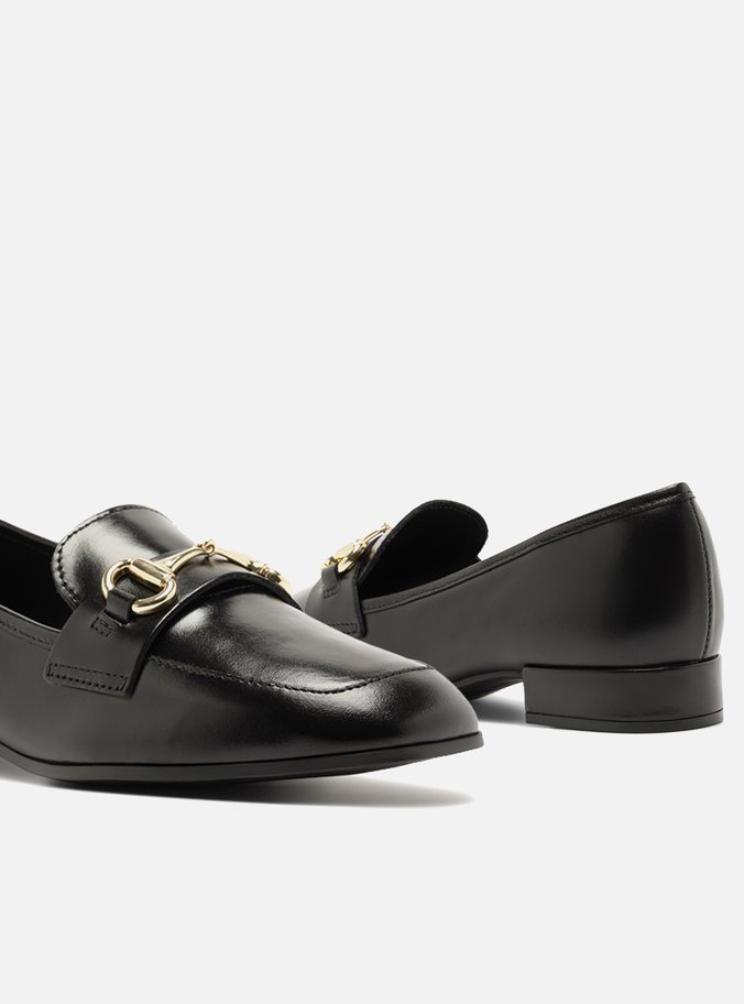 Mocassim Preto Couro Salto Baixo Bloco Bridão - Imagem 2