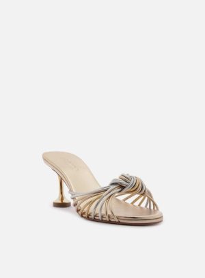 Mule Dourada Salto Médio Taça Prata