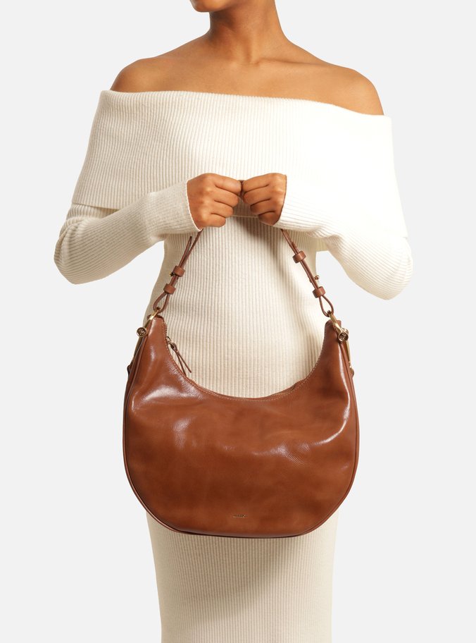 Bolsa Hobo Marrom Couro Grande Metais Alça - Imagem 2