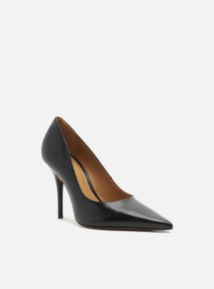 Scarpin Preto Couro Salto Fino