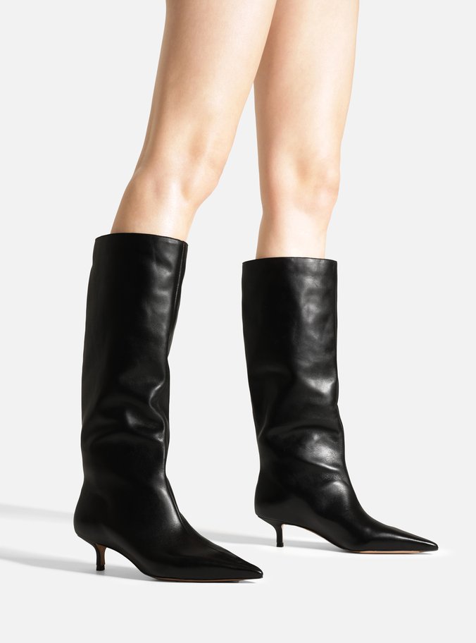 Bota Preta Couro Salto Kitten Cano Longo - Imagem 2